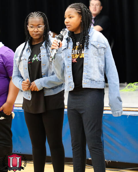 ພາບ 32 ຂອງ 35