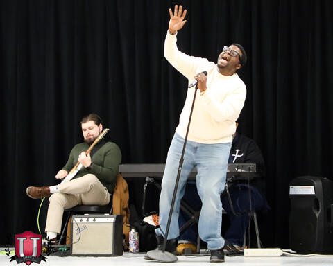 ຮູບພາບ 8 ຂອງ 35