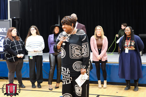 ພາບ 29 ຂອງ 35