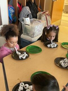 ၁၉ ရုပ်ပုံ ၈