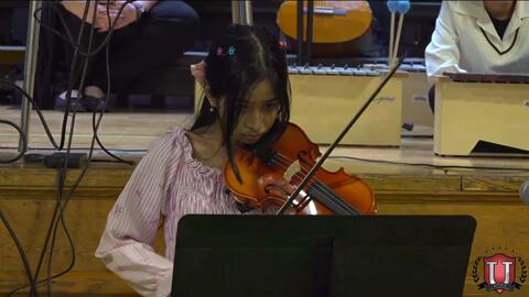 រូបភាព 1 នៃ 11