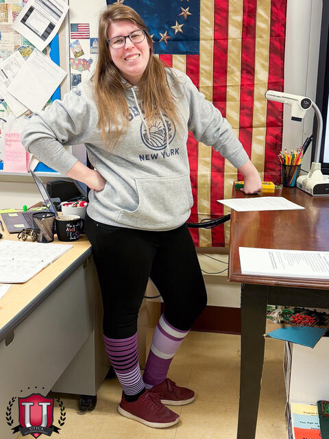 ၁၃ ရုပ်ပုံ ၁၀