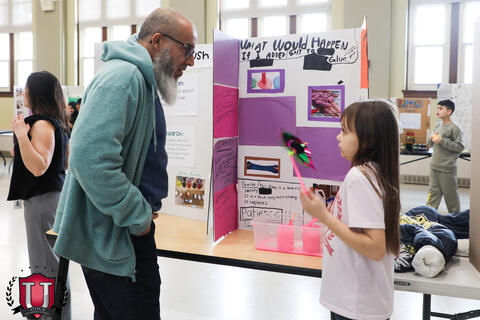 ၂၆ ရုပ်ပုံ ၃