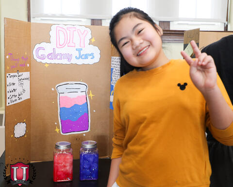 ၂၆ ရုပ်ပုံ ၈