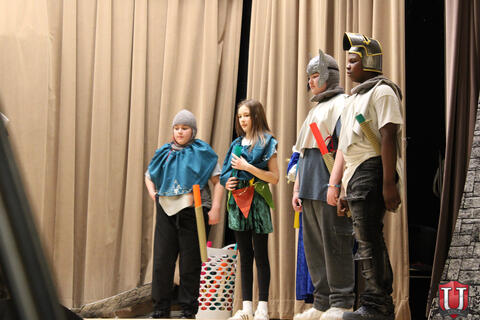 រូបភាព 4 នៃ 32