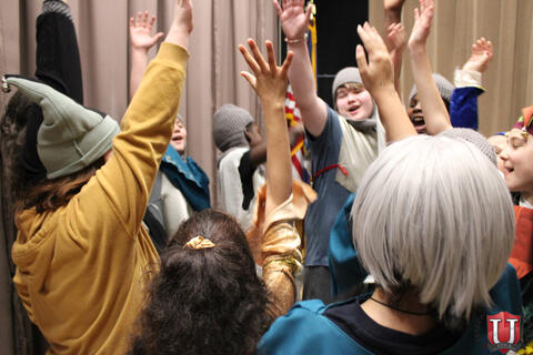 រូបភាព 21 នៃ 32