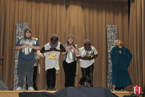 រូបភាព 25 នៃ 32