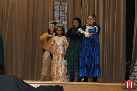 រូបភាព 26 នៃ 32