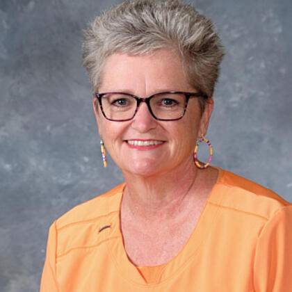 Photo of Lisa Holsinger