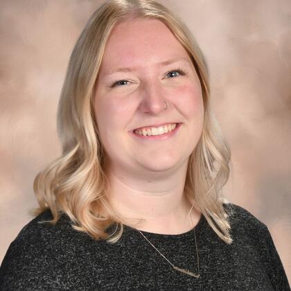 Holly Mistrata Portrait