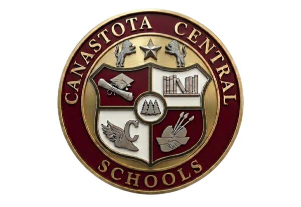 Tonight is the night! We are so excited to celebrate the incredible Class of 2026. We go live at 7pm