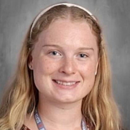 Photo of Lauren Dennett