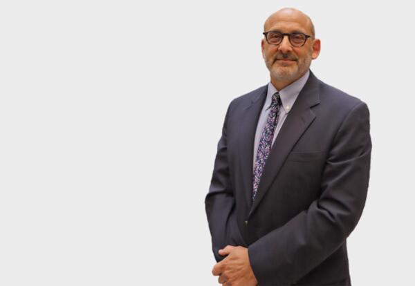 A photo of Superintendent Robert Shaps.