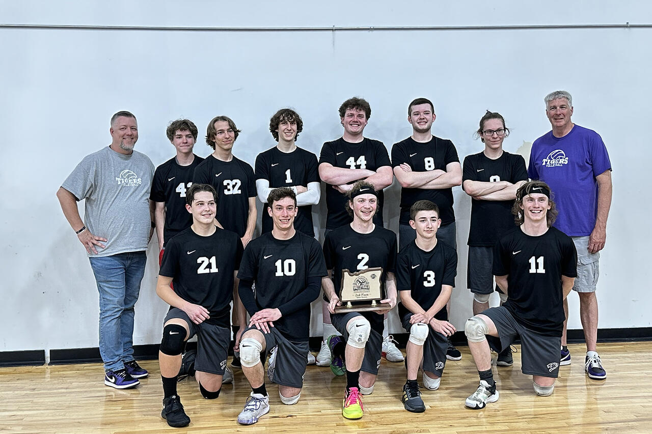 Central Christian Places Second at the Boys Volleyball State Tournament