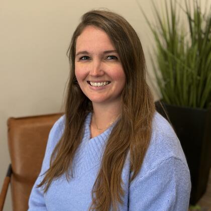 Photo of Amanda Peterson