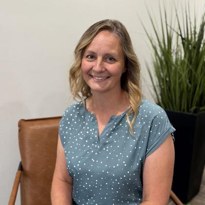 Photo of Becky Robinson