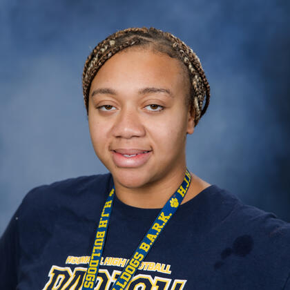 Photo of LA'QRESHA MANUEL