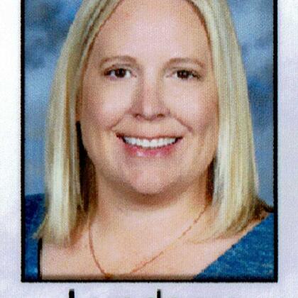 Photo of Lyndsey Covell