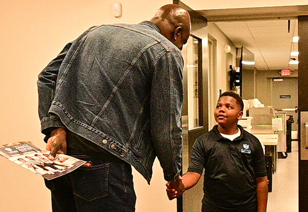 Sudanese ‘Lost Boy’ and human rights advocate inspires Xavier Jesuit Academy community