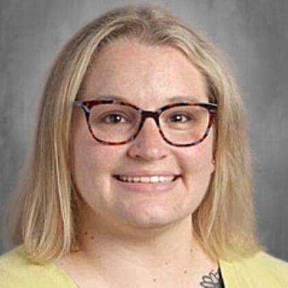 Photo of Ms. Emilee Segreaves