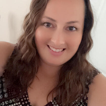 Photo of Alyson Russell