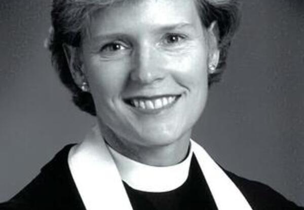 Photo of Reverend Catherine Putnam
