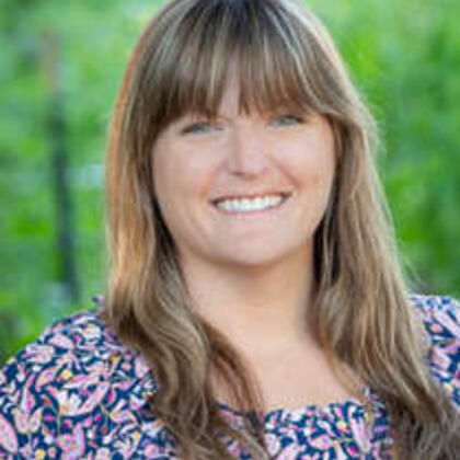 Photo of Jennifer Kozak