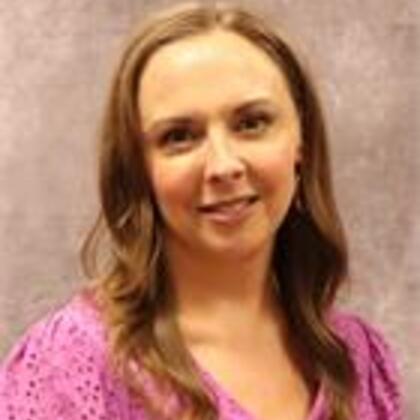Photo of LINSEY OUTLAW