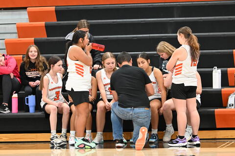 JH Girls Basketball Photo 01