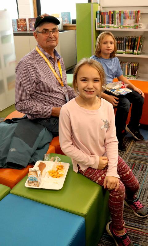 Roosevelt School, Lunch with Veterans 