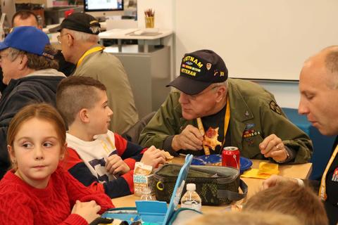 Roosevelt School, Lunch with Veterans 