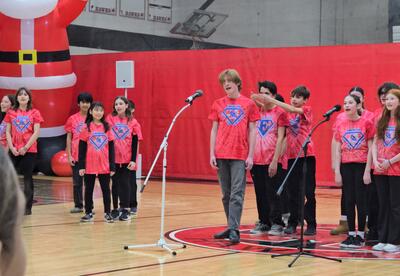 Emerson students singing at Maine South