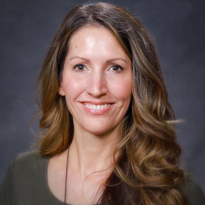 Photo of Elisabeth Nicholas