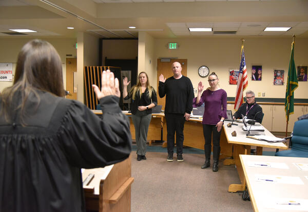 Caroline Siderius Joins 91ԭ School Board; Belton and Norton Sworn In for New Terms