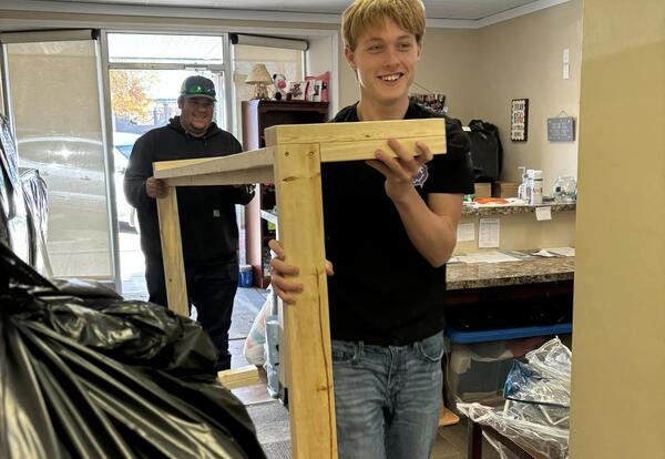 Students Dropping off Beds