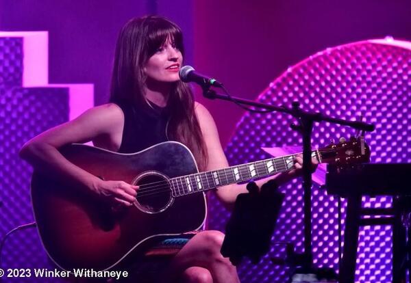 CCC Humanities Program Welcomes  Singer-Songwriter Anna La Mare