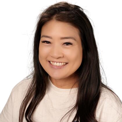 Photo of Stephanie Pring