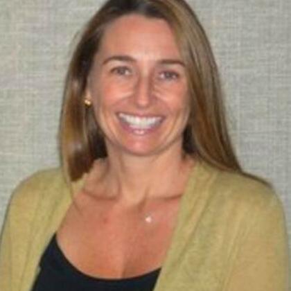 Headshot Style Photo of Donna Middleton